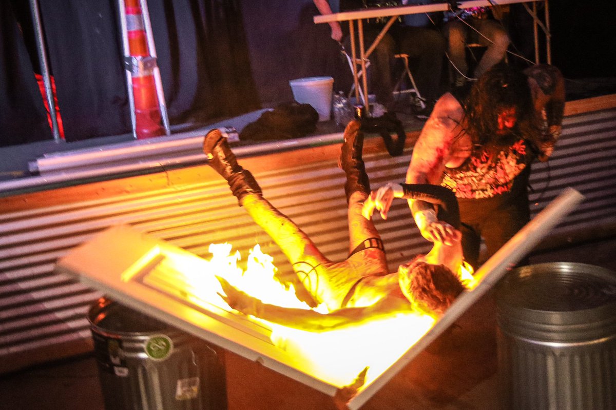 ManUpAlex's tweet photo. Si os gusta el DM, #PowerBlood de @HeavyMetalPro es de obligado visionado. De los shows que más disfruté este año 2021. 

Sólida 'undercard' y tres luchas estelares cada cual mejor que la anterior 👇
https://t.co/mITmjRW2qb

📸 @nickburch721 / #BurchPhotography https://t.co/1x3INTAsJA