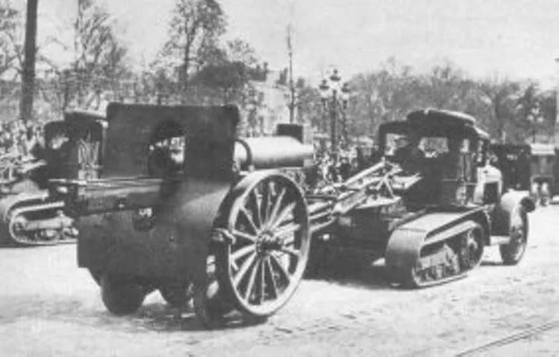 MajorGallows's tweet photo. Le FN-Kégresse 3T était un semi-chenillé de conception belge utilisé comme tracteur d'artillerie en 1940. Construit à 130 exemplaires par la FN Herstal et Minerva, il utilisait le système de suspension Kégresse comme la Citroën-Kégresse P17 française datant de la même époque. https://t.co/POxwOrlWLh