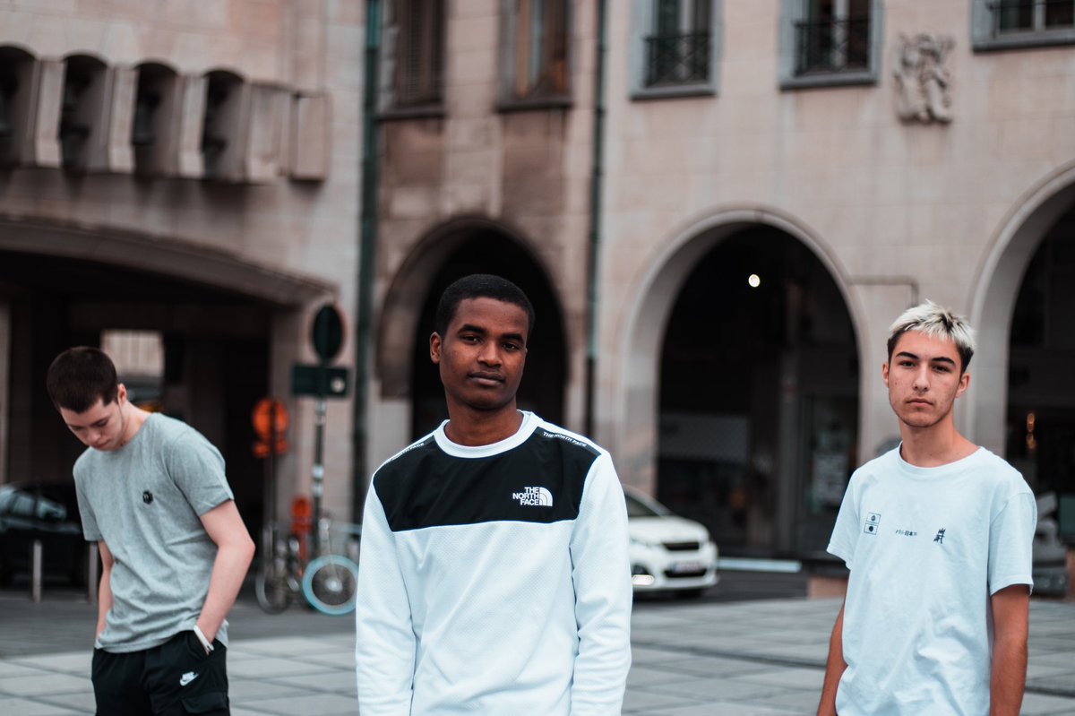 Fin de bootcamp Merci à <a href="/SectorOneEU/">Sector One</a> &amp; <a href="/EPC_Brussels/">Esports Performance Center</a> Pour l’accueil Je follow tous ceux qui follow <a href="/SectorOneEU/">Sector One</a> Preuve en Com 🇧🇪❤️