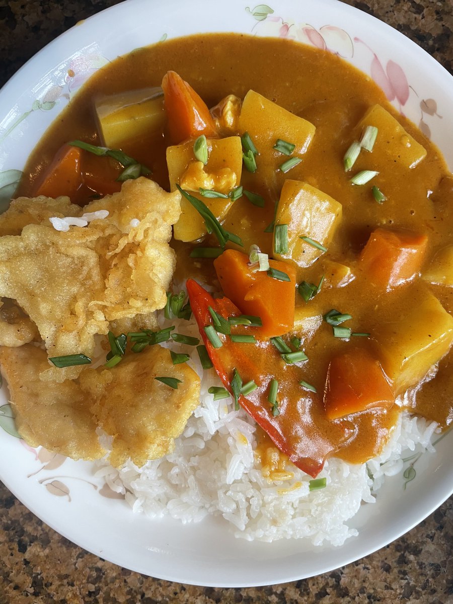AusMeshi's tweet photo. Disebabkan aku rindu Jepun. 

Kari Jepun untuk lunch ! https://t.co/Z8o279v4ML