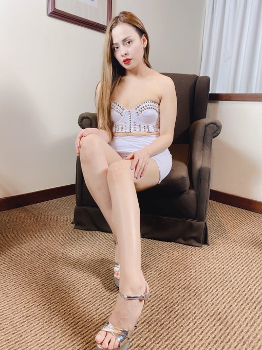 1 pic. If you fall in love with me, I&rsquo;m not responsible for any damages. Consider yourself warned. #onlyfan