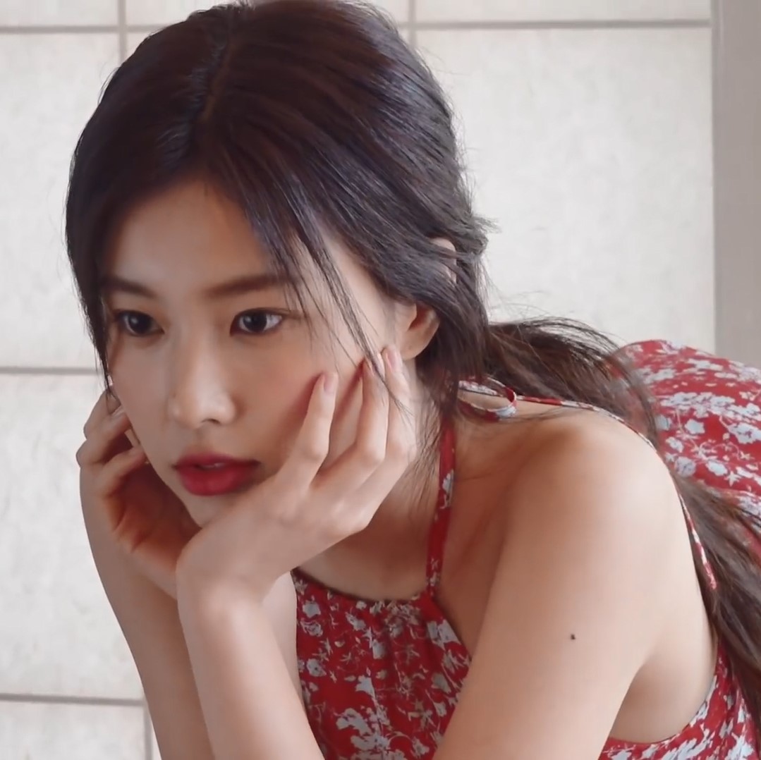 kang hyewon pics (@picshyewon) on Twitter photo 