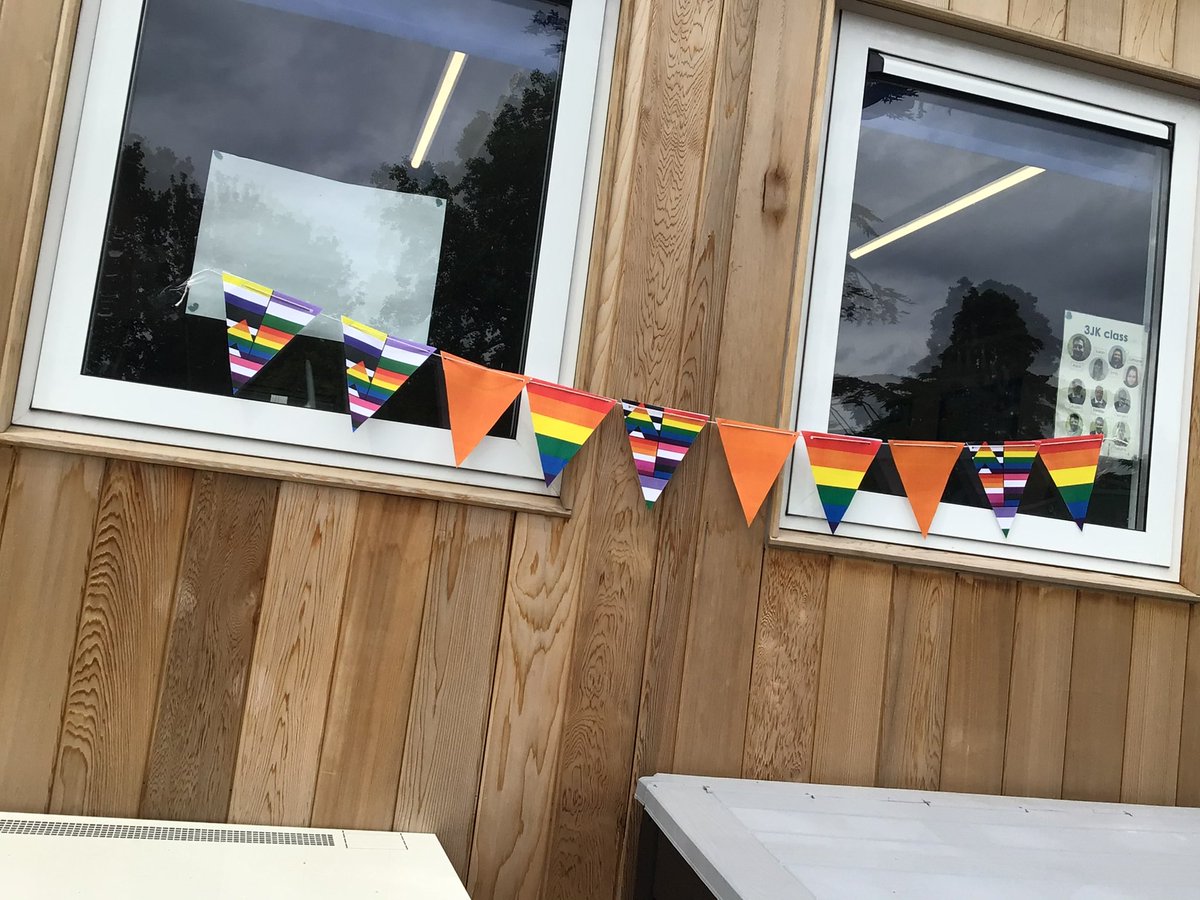 <a href="/SarahHaggerHolt/">Sarah Hagger-Holt</a> <a href="/lelmeducation/">Laila El-Metoui she / her 🌈</a> #edutwitter #SchoolDiversityWeek <a href="/JustLikeUsUK/">Just Like Us</a> at <a href="/HillingdonManor/">Hillingdon Manor</a> we celebrated like this! Rainbow cakes/smoothies for sale in the playground, conversations in classrooms, pride bunting, rainbows on faces - music in golden time a party atmosphere + a week of great conversations!
