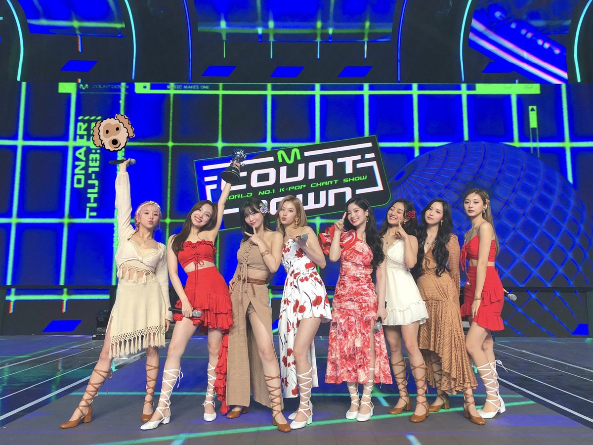 Jihyolove9's tweet photo. さすがだよウリトワちゃん💛
#AlcoholFree1stWin
#AlcoholFree2ndWin
#AlcoholFree3rdWin
#AlcoholFree4thWin https://t.co/EjoKYYG9x6