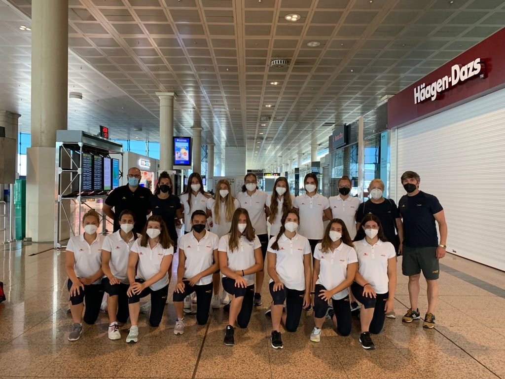 mercato_wp's tweet photo. Mañana empieza el Campeonato de Europa femenino en Szentes! 

Toda la información aquí 👇
https://t.co/4UTvfyZ3ax

(Dadle RT y a ver si conseguimos que más gente siga a nuestras chicas) https://t.co/dDATBpt3DN