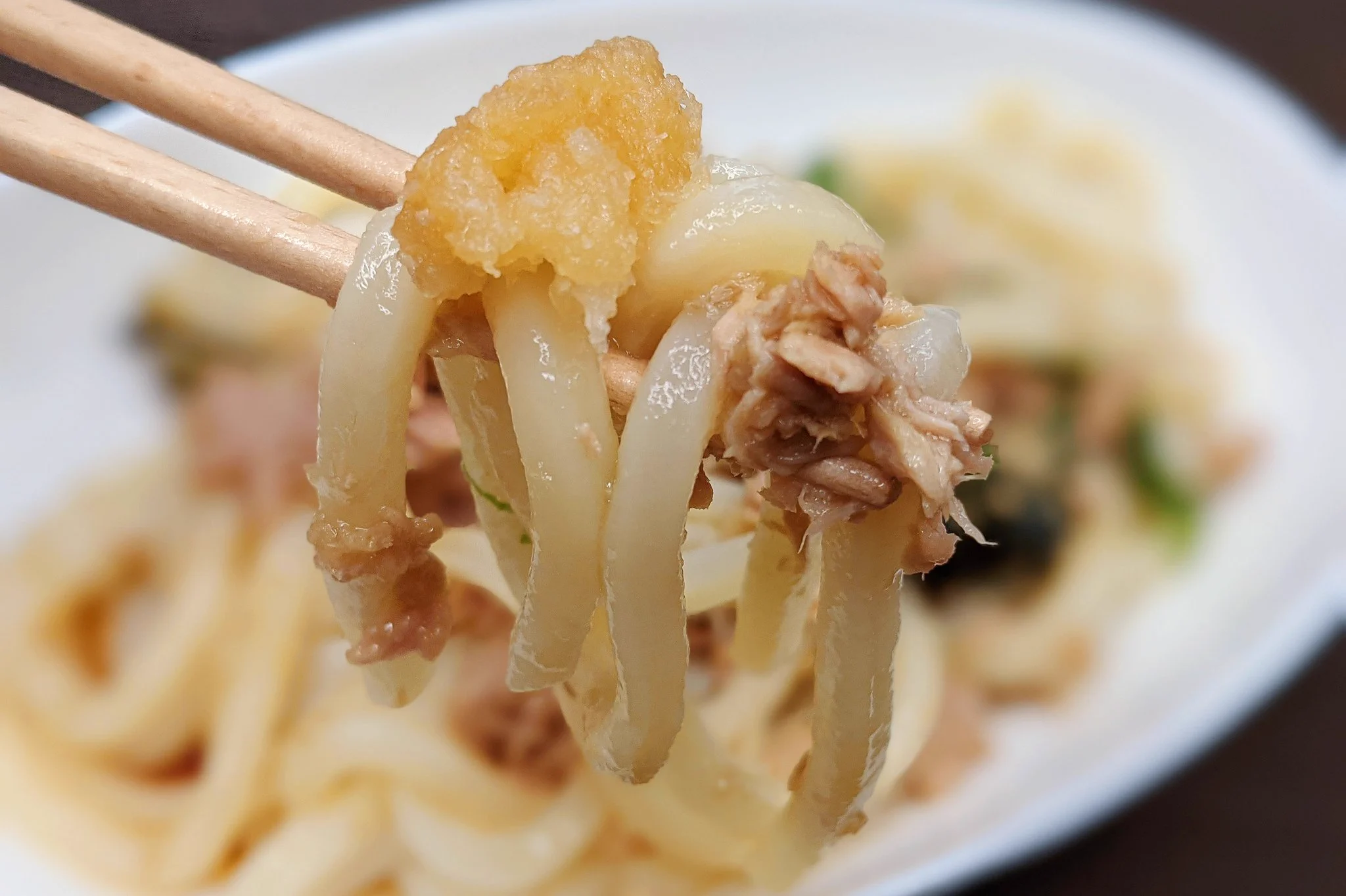 夏にぴったりの料理かも！とっても美味しそうな、さっぱり系うどんレシピ！