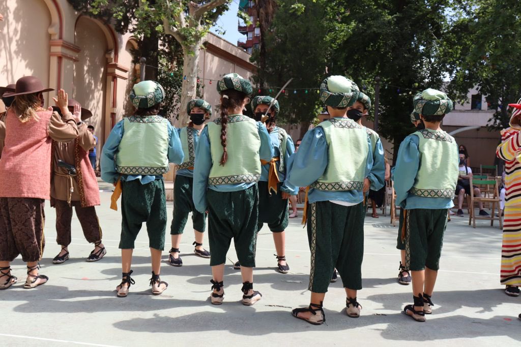 #SantPere2021💥

Ball de Marcos Vicente, interpretat pels alumnes de 5è de l’escola La Vitxeta.

#CulturaAReus #CulturaSegura <a href="/reus_cat/">Ajuntament de Reus</a>