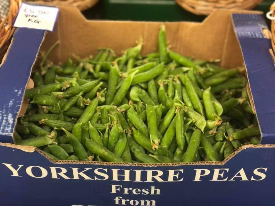 HMQualityFoods's tweet photo. Lots of fresh English produce coming in! 🍓🫐 https://t.co/sxYpRBtRfb
