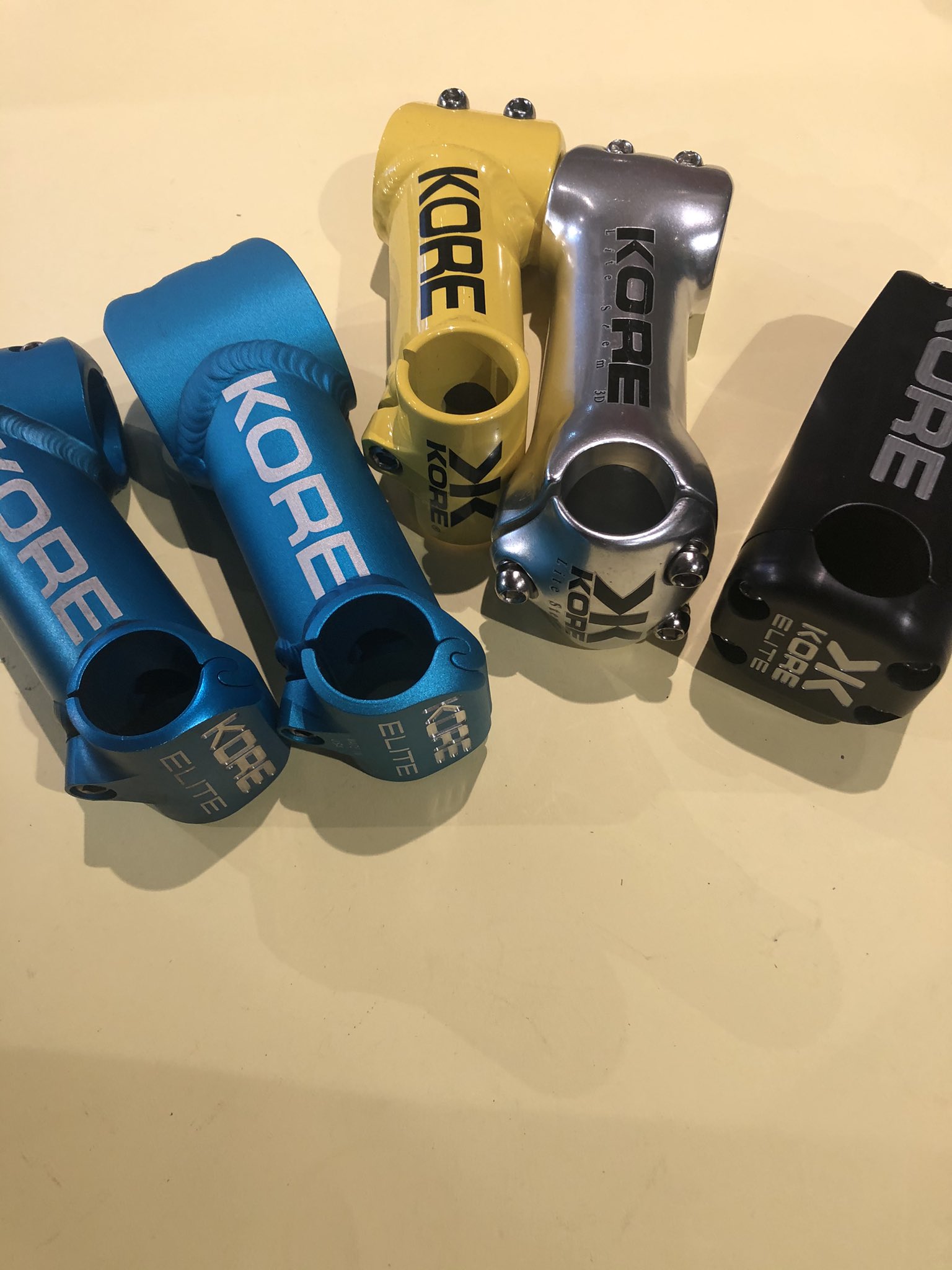 送関込 KORE ELITE ステム オーバーサイズ 140mm x 0° | portaldekor.rs