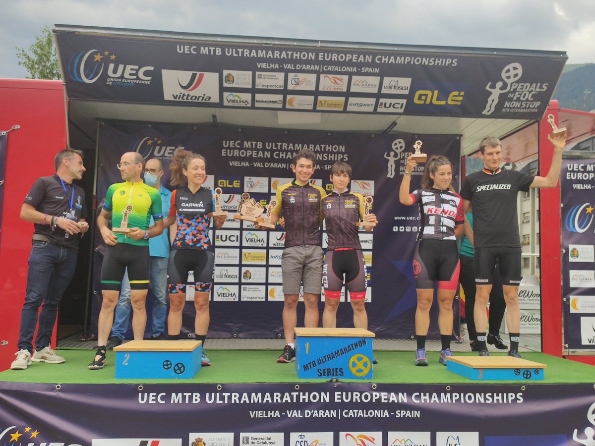 vielhaemijaran's tweet photo. 🥇🥈🥉 Acte de liurament des prèmis dera 15au Pedals de Foc Non Stop en Vielha e des Campionats d'Euròpa Ultramarathon des desparières categories. Felicitats a toti/es es premiats/des e ara organizacion per èxit artenhut, damb lèu 800 participaires. #pdfnonstop #VielhaeMijaran https://t.co/wi7MOQmdJF
