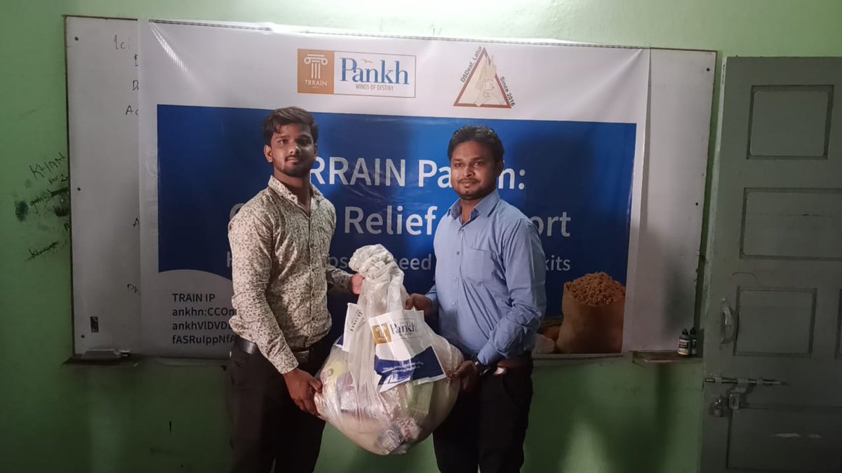 TRRAINindia's tweet photo. TRRAIN visited the city of Latur to conduct a distribution drive. 

Ration kits were given to persons with disabilities who suffered during COVID-19. 

#TRRAIN #Pankh #PersonsWithDisabilities #RationKitDistribution #RationKit #CovidRelief #Covid19 #CoronaVirus #Latur https://t.co/ILQCmA1Fw5