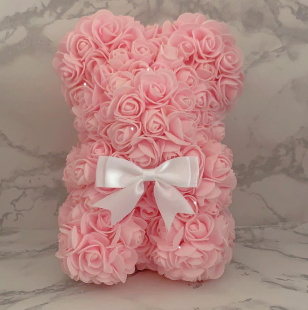 MyrosebearUk's tweet photo. Some of our amazing bears we hand make and sell our website will be up and live soon follow us to stay in the know 🌹 🐻
#london #uk #florist #bear #gift #wedding #funeral #wholesale #handmade https://t.co/q0TdvbhJ8B
