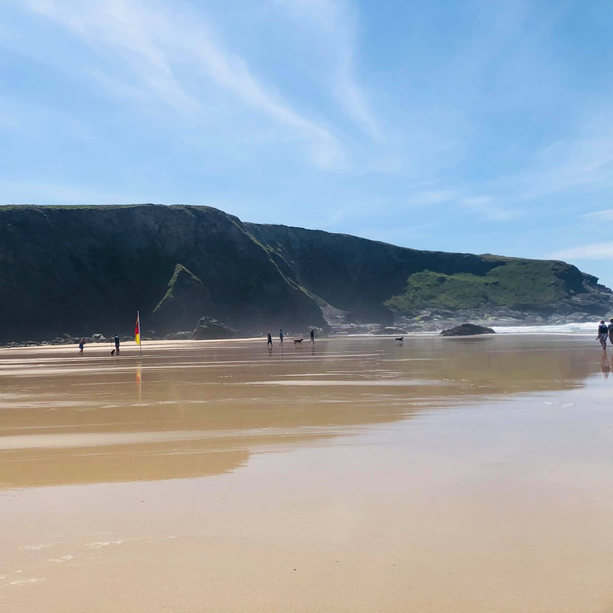 AdventureC's tweet image. Mawgan Porth on a beautiful Cornish day ☀️

#adventurecornwall #cornwalladventure #cornishbeaches #cornwallbeaches #mawganporth #mawganporthbeaches #northcoastcornwall