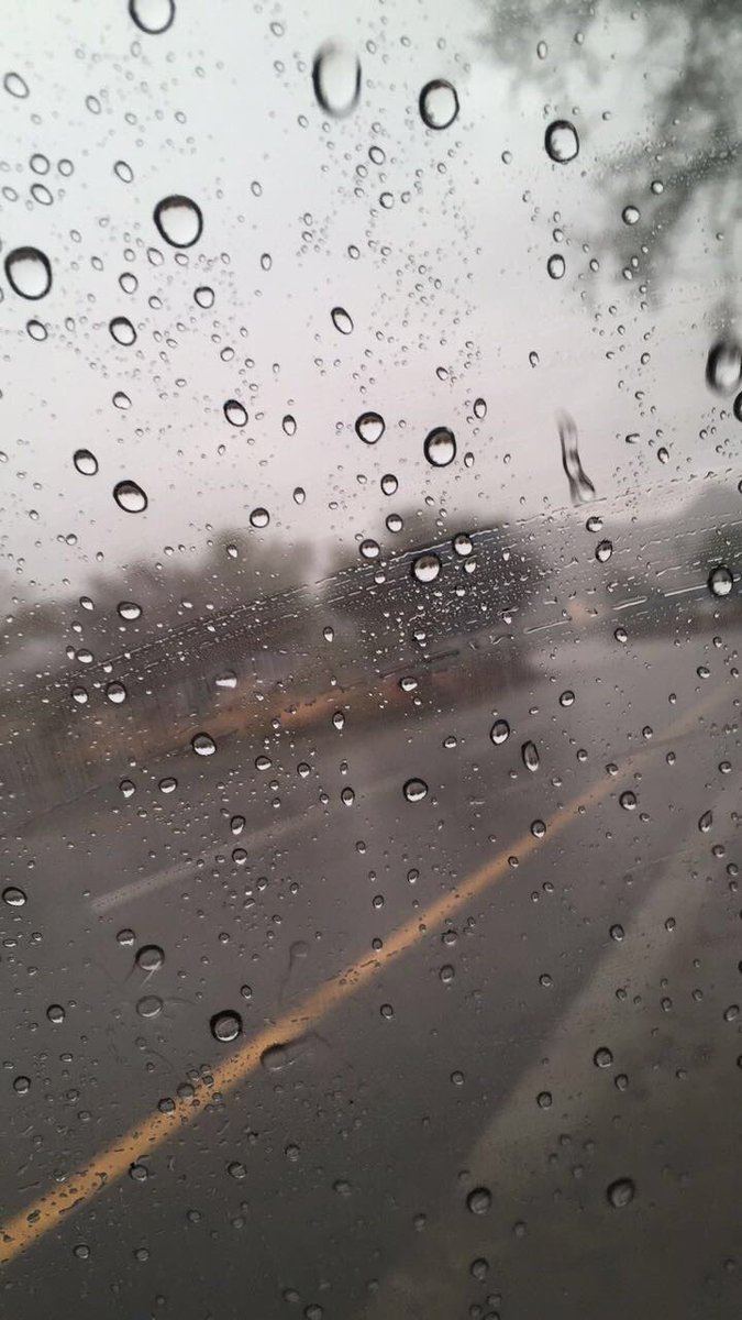 AlbadiBasma's tweet photo. أمطرت سمانا😍🌨🌧 https://t.co/mGMXDIbiFx