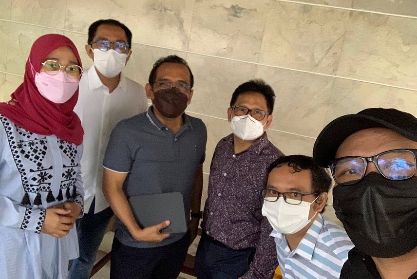 cakimiNOW's tweet photo. Sociotechnopreneurship
Seharian diskusi dengan Prof Pratikno Mensekneg; upaya mengatasi masalah sosial dengan teknologi dan kewirausahaan.
Memajukan NU satu abad melalui pendidikan dan kewirausahaan
#menujusatuabadnu #100thnu #nu100tahunkedepan #nu100tahun #nuseratustahun https://t.co/PDLks5hPo1