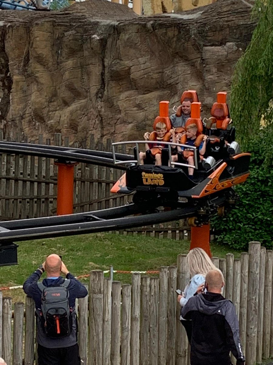 black_jfc's tweet photo. Had a brilliant day yesterday at our tournament in Flamingo Land. Boys done us proud and gave everything they had. On to our cup final this afternoon in the @WK_JFL league, good luck boys! https://t.co/xirEDbQcjl