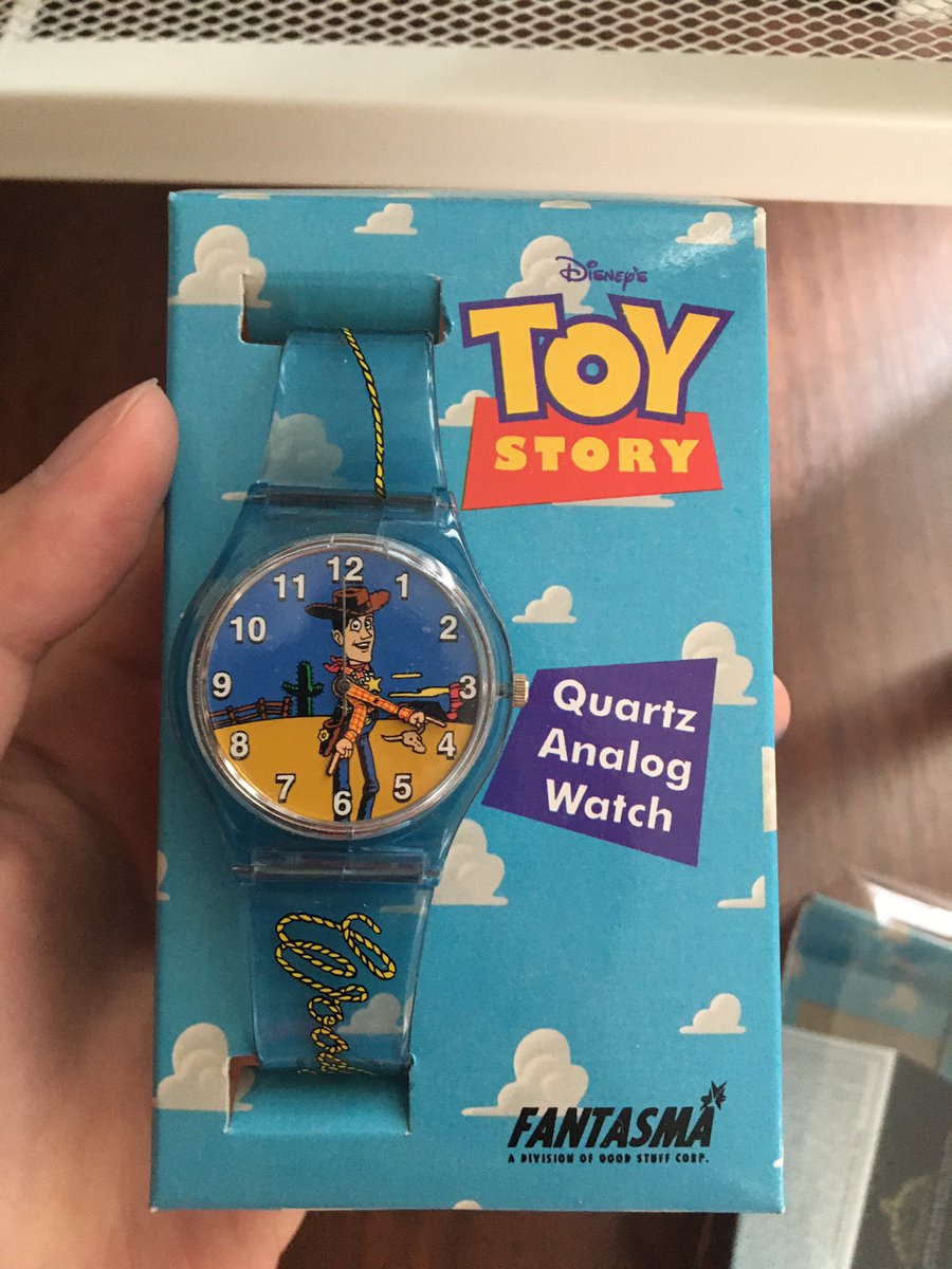 papapapaall's tweet photo. ˗ˏˋ pls rt มีคนฝากขายค่า ˎˊ˗
Vintage Toy story Watch Fantasma Analog 90s
Price: เรือนละ 1,200 บาท ซื้อคู่2เรือน ราคา 2,200 บาท (ส่งฟรีเอกชน)
สนใจ dm / เมนชั่นได้เลยค่า✨

#ToyStory4 #toystory #woody #buzzlightyear #วู้ดดี้ #ส่งต่อ #ขาย #ขายของสะสม #ส่งต่อของสะสม #นาฬิกาข้อมือ https://t.co/omSbqJ8Htp