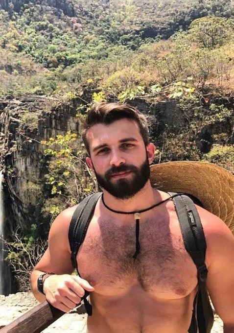 ?June 27, 2021? #hairsome #hairychest #hairygay #hairyfan #scruff #beardedhomo #beard #hairymen #gay