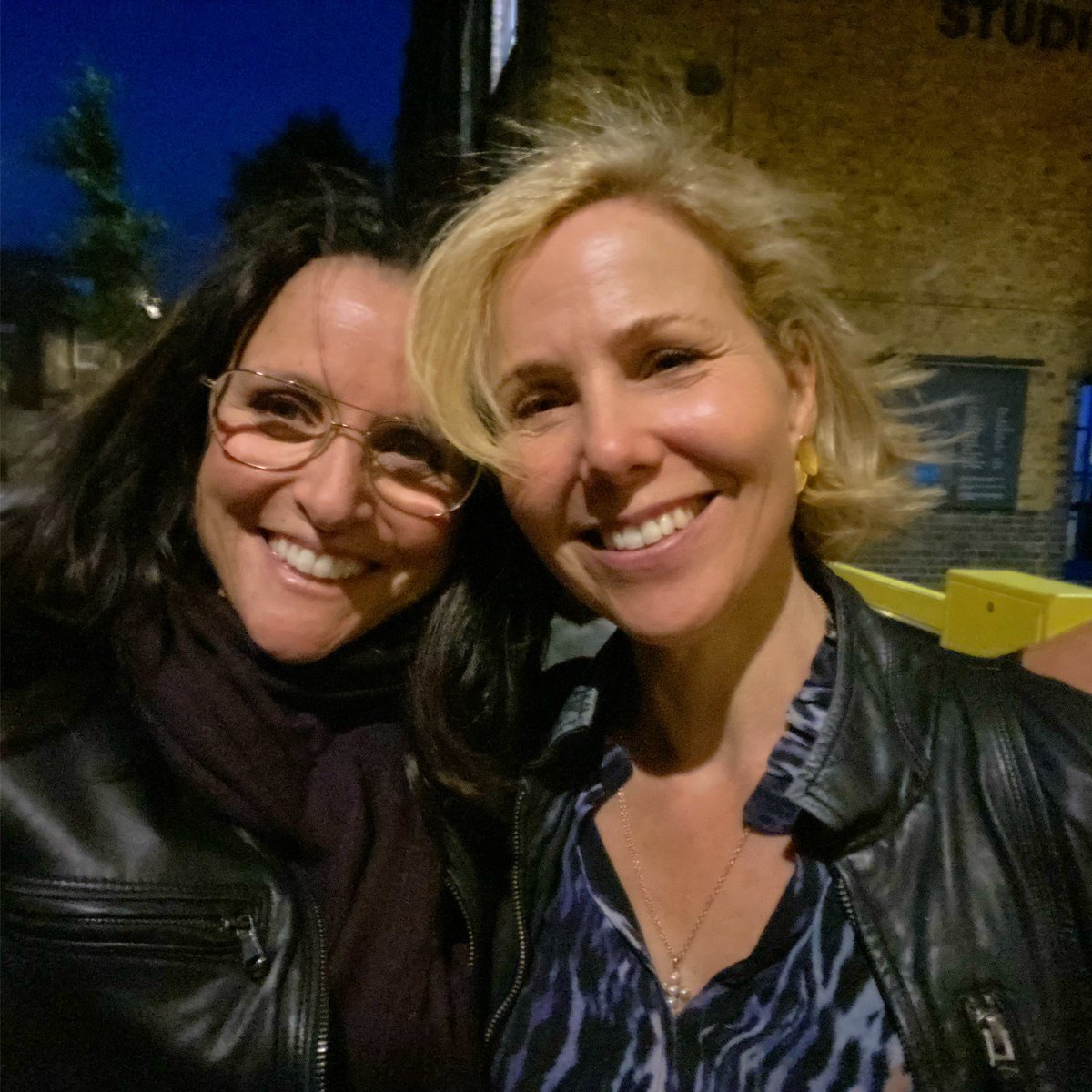 sallyephillips's tweet photo. Pie eyed with joy to see @OfficialJLD in London. #luckylondon #luckyme https://t.co/S4TPnEZOVP