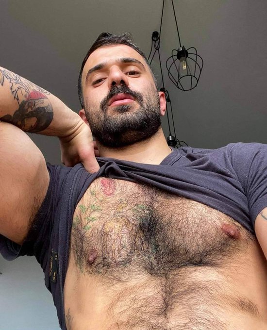 ?June 27, 2021? #hairsome #hairychest #hairygay #hairyfan #scruff #beardedhomo #beard #hairymen #gay