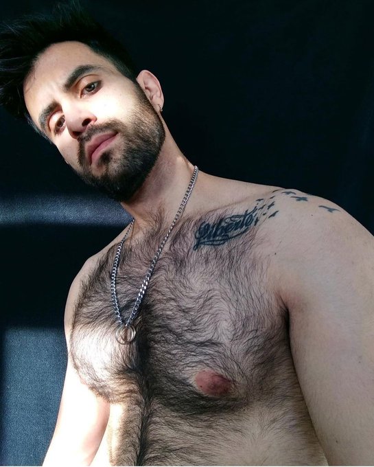 ?June 27, 2021? #hairsome #hairychest #hairygay #hairyfan #scruff #beardedhomo #beard #hairymen #gay