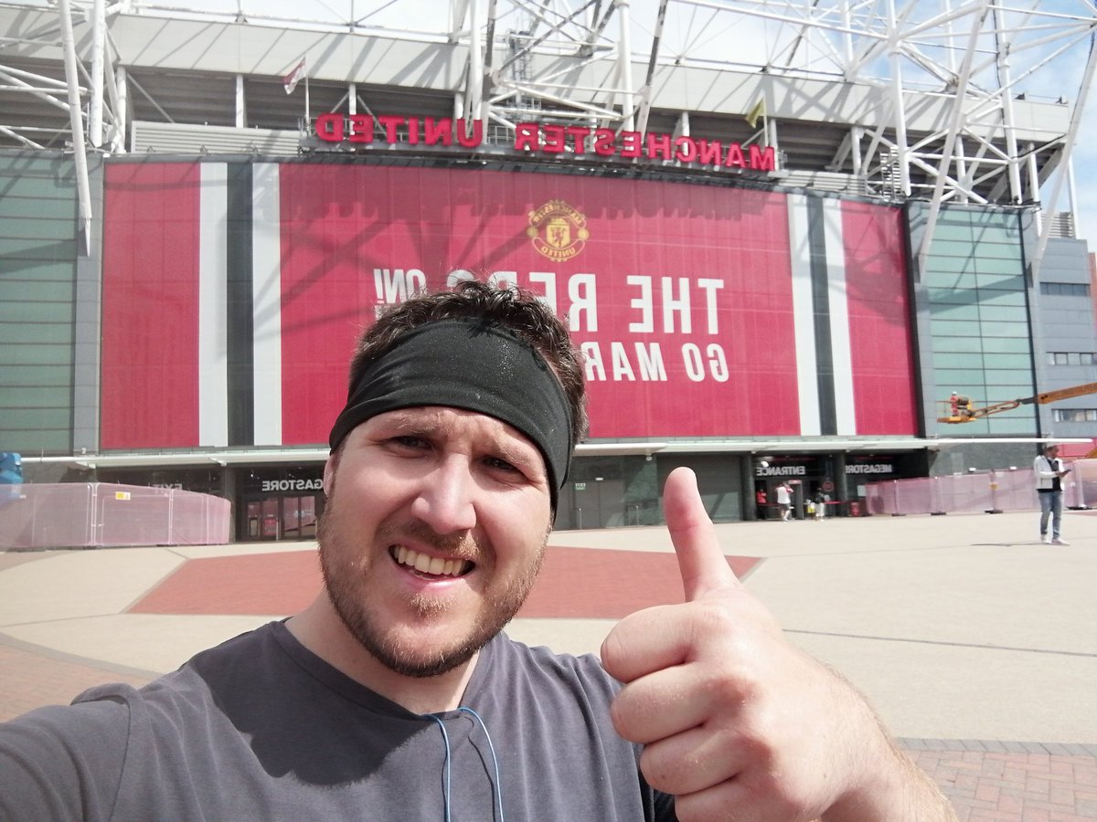 My house ➡️ #oldtrafford 20 miles. Sore legs