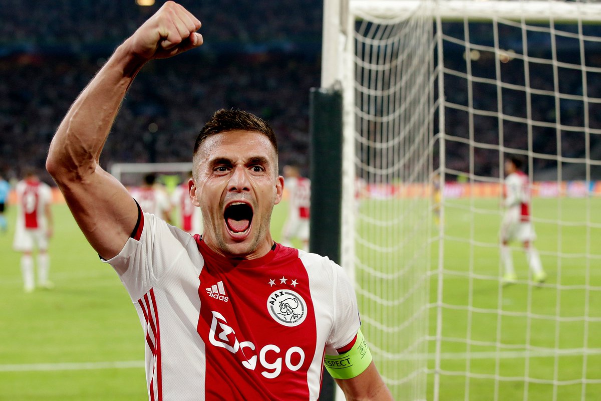 AFCAjax's tweet photo. Your favourite @DT10_Official moment since June 27, 2018? 😎
Reply with a GIF!
#TrendingTadic https://t.co/ia1a7ZWloQ