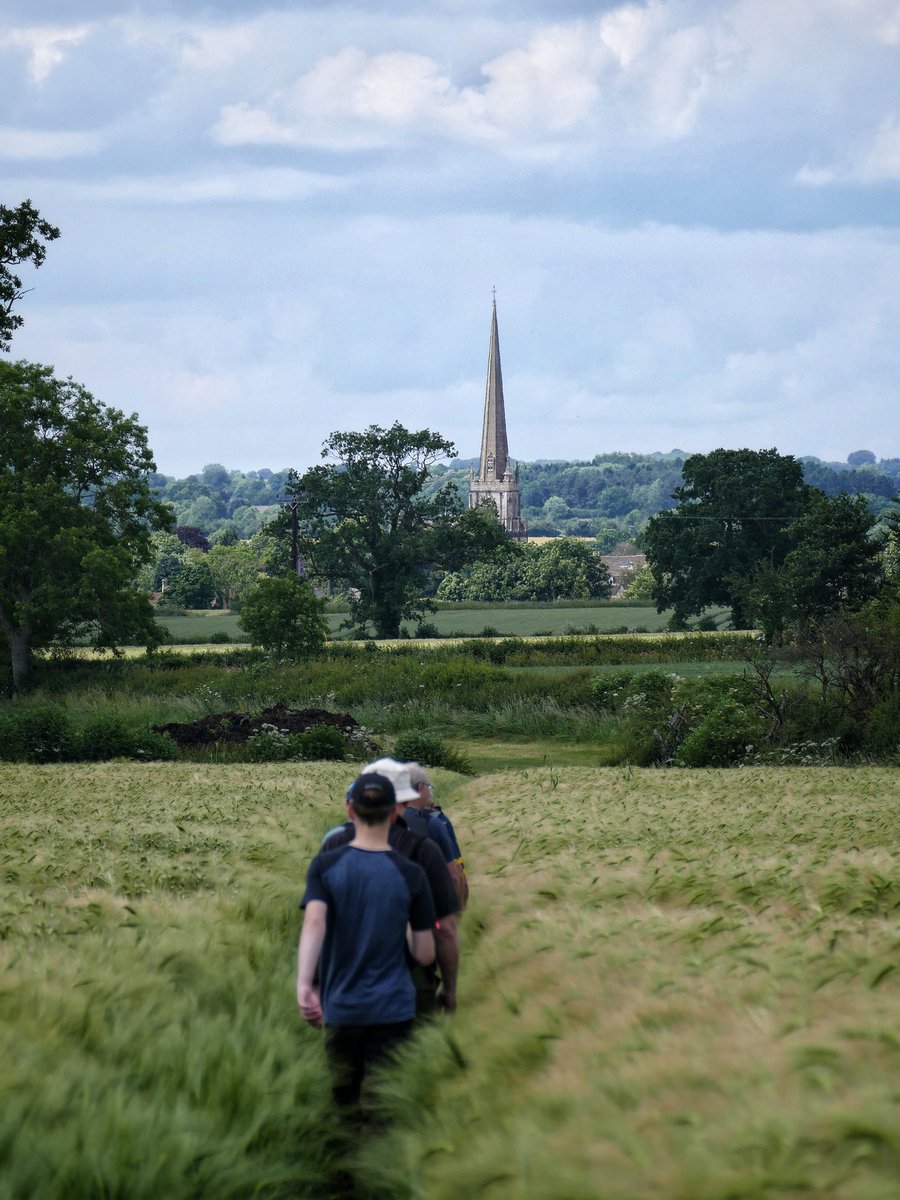 Sydenham007's tweet photo. Yesterday's long walk home for @cftrustuk -  42kms from Cirencester to Wotton Under Edge   #GreatStridesMyWay https://t.co/TFKe6IwXYR