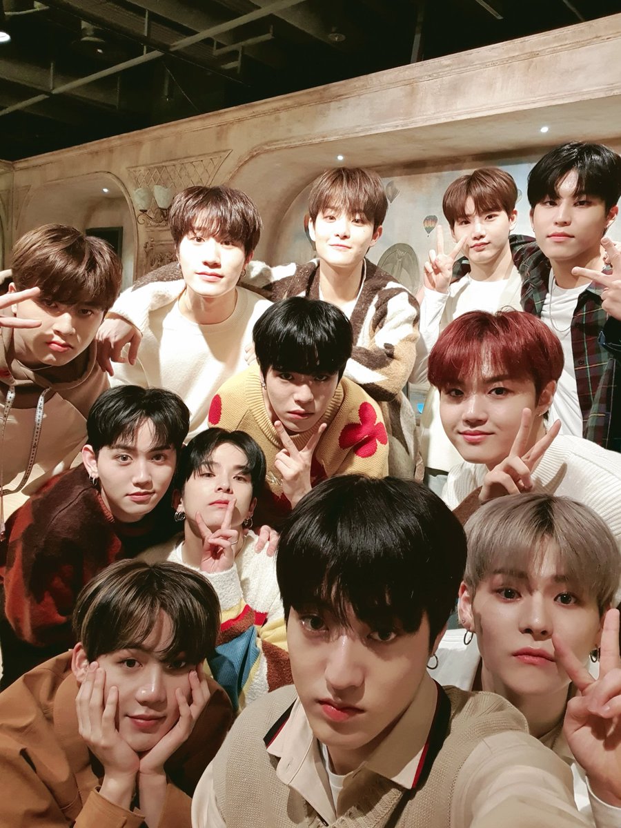 𝐜𝐚𝐥𝐥𝐦𝐞𝐆𝐱𝐱° 🦢 tweet media
