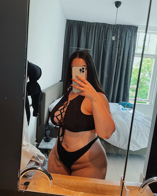 Let&rsquo;s fuck https://t.co/oqcqLLpsag