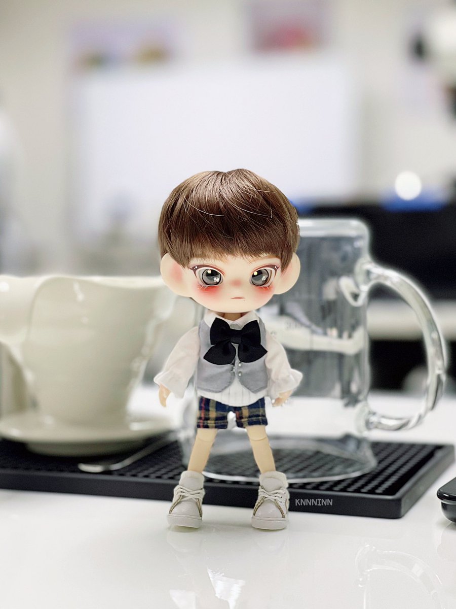 sayjujuu's tweet photo. 커피학습☕️
🤍

가발 @m_brokin 
헤드 @B612ao 
바디,의상 @ninimal_ 
메이크업 @Aliascattered 
#everythingdollsรีวิว 💖✨
#ninimal #니니멀 #레몬헤드 #B612ao https://t.co/f5Tzbm4Hs7