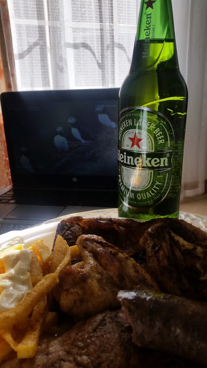 DesmondMano's tweet photo. Cheers to the weekend tomorrow is grind-day. Having a bevery sunday lunch
@Heineken_SA I am ready to become your brand ambassador! What do I need to do to become one? #weekend #FamilyMeeting #650ml #sundayvibes https://t.co/gznpOuA9Kn