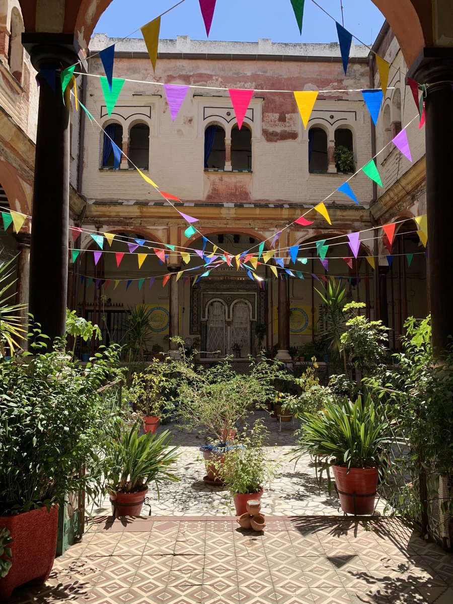 Me ha encantado descubrir rincones que no conocía de Sevilla en el #EncuentroATB. ¡Qué maravilla de ruta se ha marcado <a href="/Sevilla4Real/">Sevilla4Real</a>!

<a href="/AndaluciaTB/">Andalucía Travel Bloggers</a> 
<a href="/iatiseguros/">IATI SEGUROS</a>