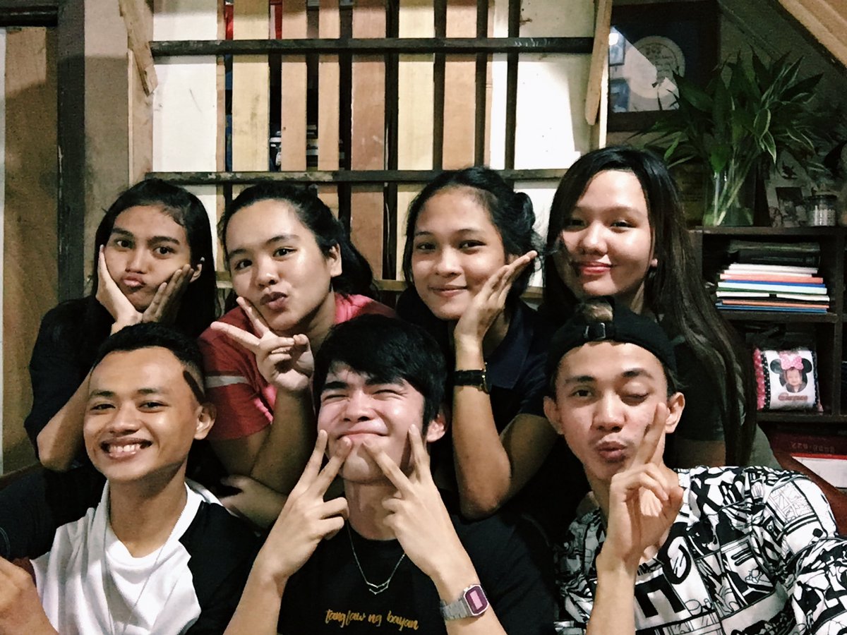 yowsupniel's tweet photo. nakumpleto din tong mga dipunggol ✨💪 https://t.co/OhmyPMAnij