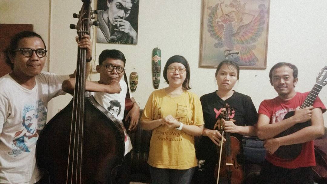 mbembean's tweet photo. hai semua... semoga sehat2 yaaa.. ;)

alfa doang yg kaga bisa ditag. akun twitternya rahasia. ehe~ https://t.co/9mgizHuhy9