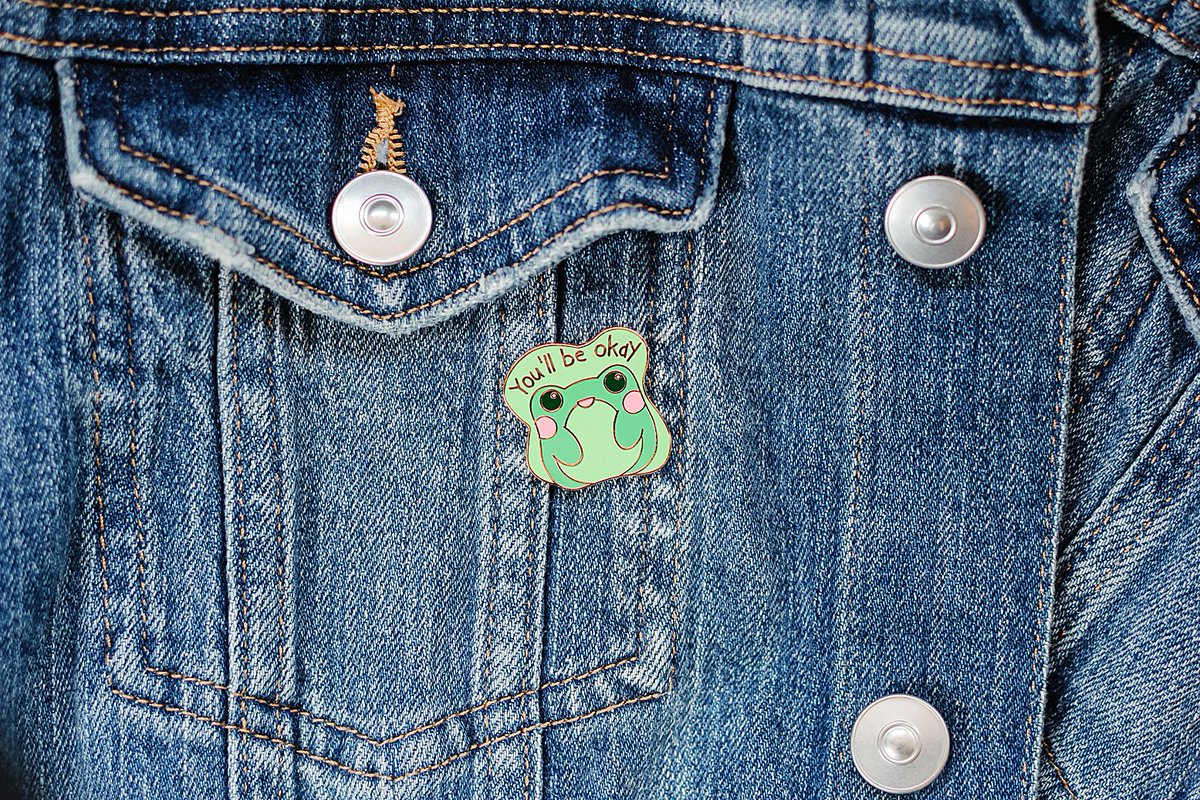 feezessin's tweet photo. ✨SHOP UPDATE✨
https://t.co/FHlLTt6BY6

#mspaint #lapelpin #enamelpin #stickerapp #sticker #frog #notepad #Cutestickershop https://t.co/ynD4KAvzy2