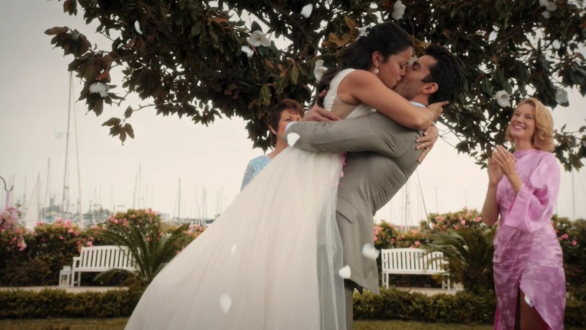 sunscrewtea's tweet photo. jane the virgin had such a wholesome ending, i loved it sfm, tears onli.😭♥️ https://t.co/bI8wMqVbwG