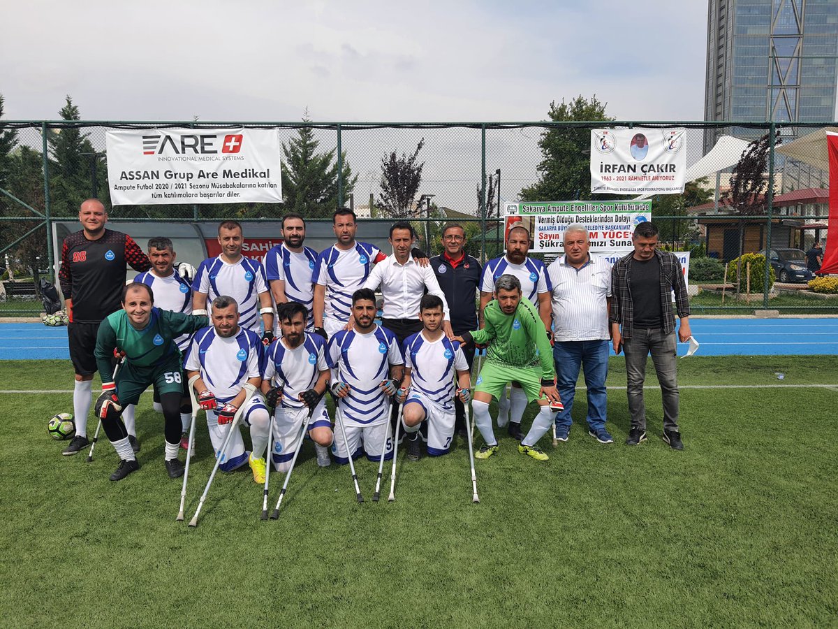 Engel tanımayan gençlerimiz basketbol ve futbolda göğsümüzü kabartıyor. Süper Lig yolunda ASAT Tekerlekli Sandalye Basketbol Takımımız, Batman’ı 54-42; ASAT Ampute Futbol Takımımız ise Kayseri Uysal Ampute Futbol Takımı'nı 2-0 yendi. İki takımımıza da başarılar diliyorum.