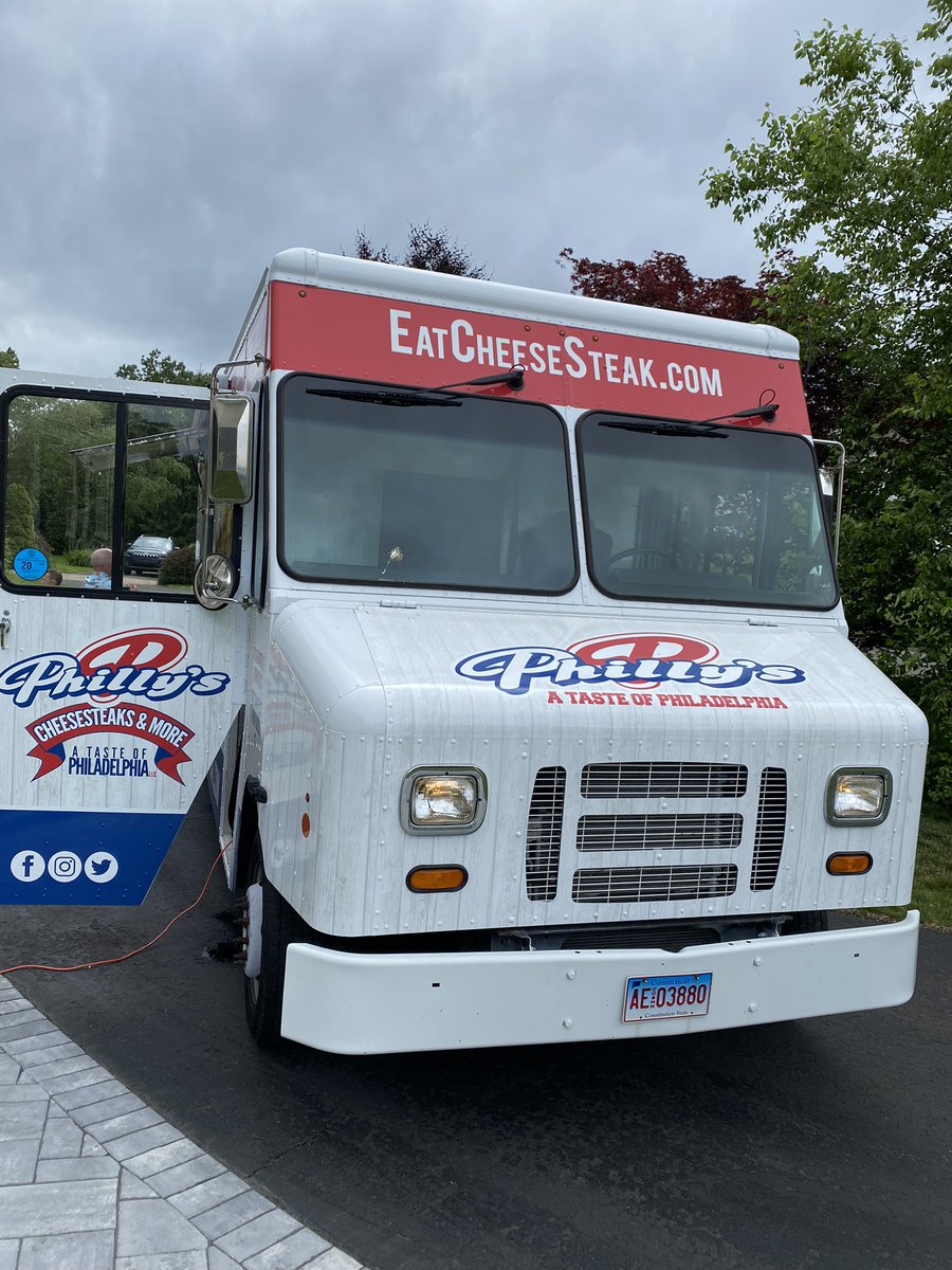 A small get together and we still do it big as we celebrated the summer w good people and the best food. My boy Shem and his <a href="/PhillysCt/">Phillys</a> crew brought a piece of home to the crib w a legit authentic Philly cheesesteak food truck. Saturday was a good day.