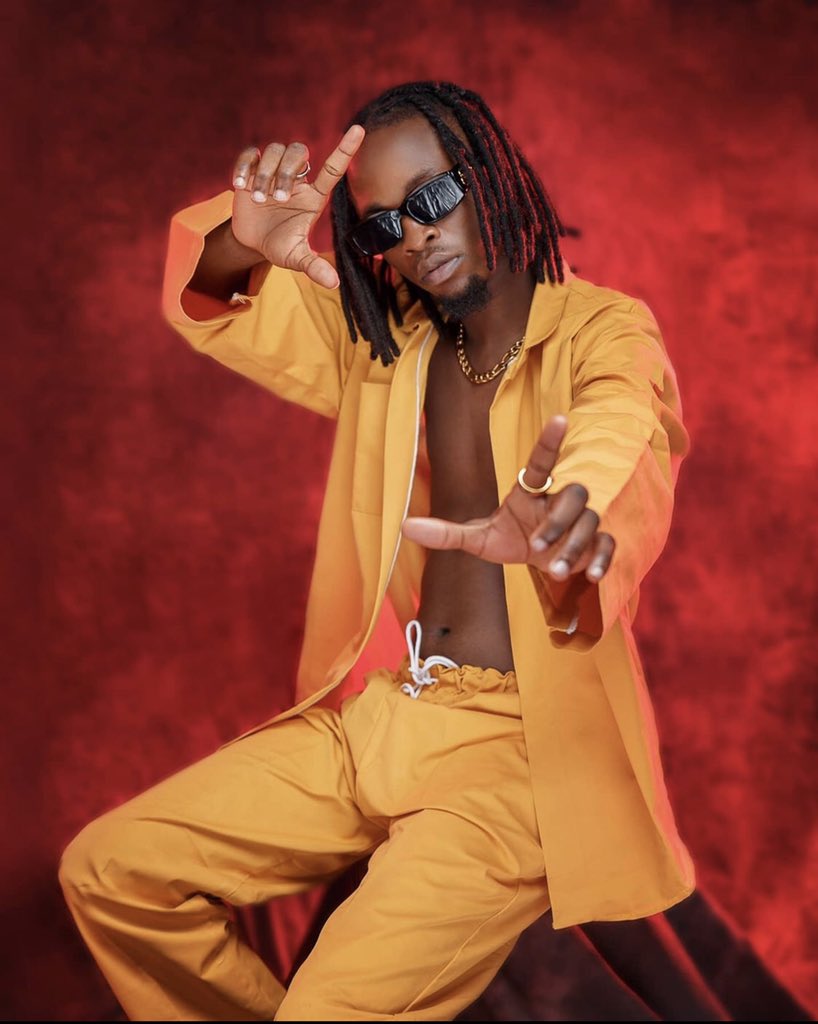 topchartsafrica's tweet image. Personalities with multiple #1 Placements on the #AfricaSocial40 chart
✨@wizkidayo -  3x #1 
✨@itsLaycon - 3x #1 
✨@burnaboy - 2x #1 
✨@davido - 2x #1