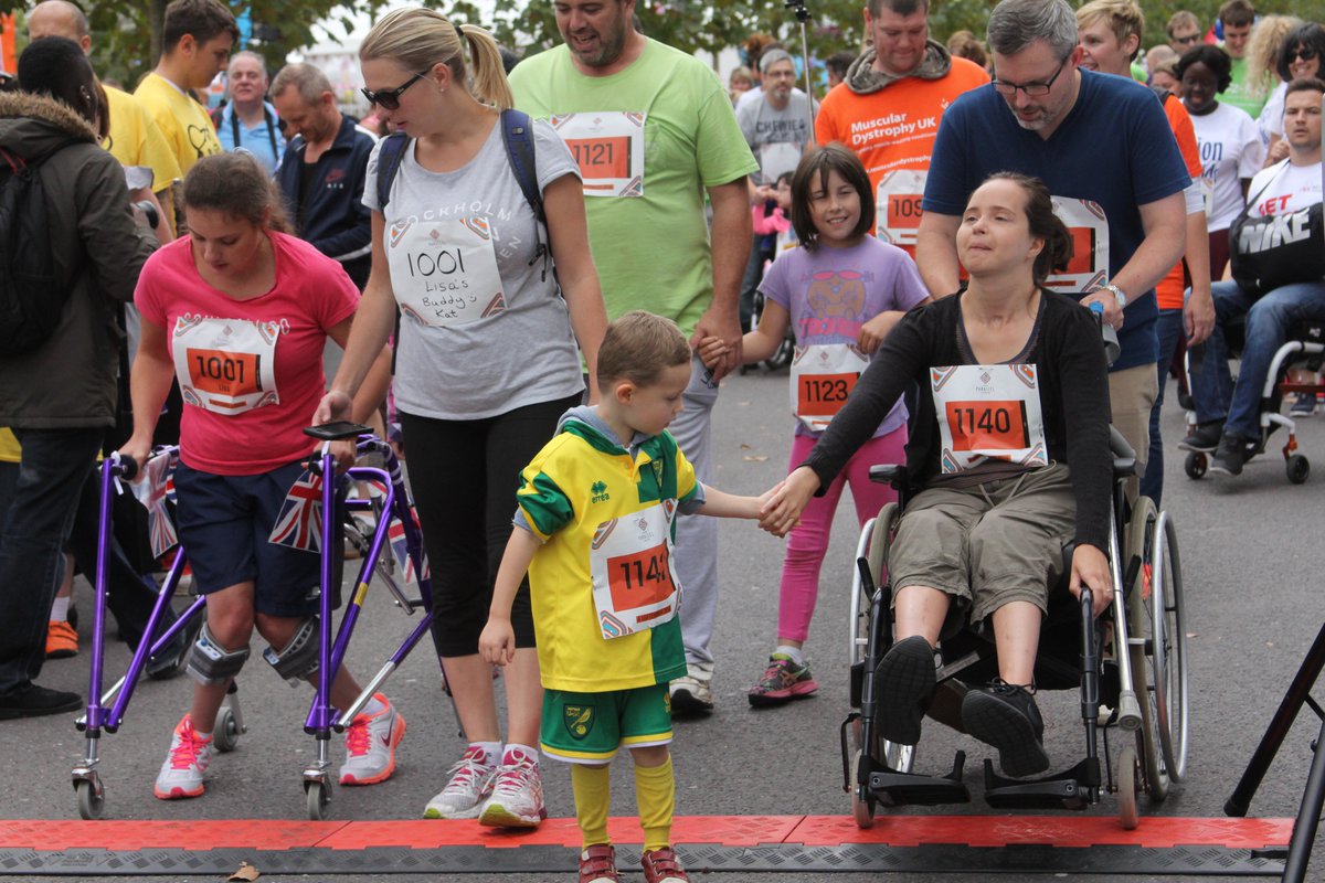 ParallelGlobal's tweet photo. Hi @SarahM_Matthews - your wonderful picture at today's #ParallelWindsorVirtual had the team searching our archives for one of our favourite pictures - #ParallelLondon 2016 ππ #NoLimitsLiving #ItsAFamilyAffair https://t.co/wMmGjXvVWv