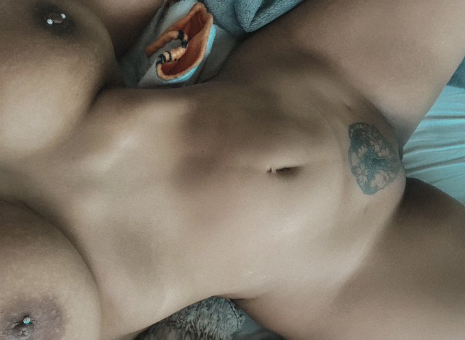 Nikki Sotelo’s pics and videos