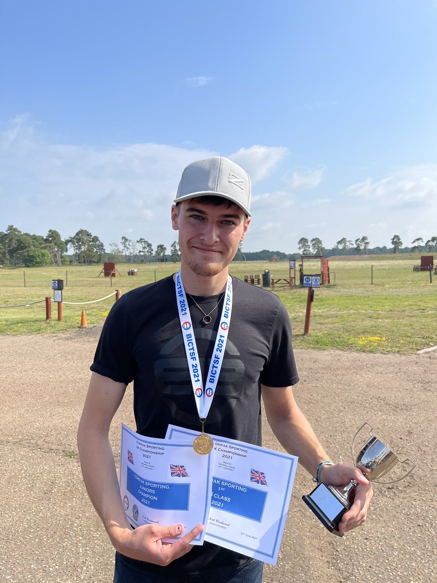 Great day today, Junior UK Compak champion. And top of class. 93/100. <a href="/lyalvaleexpress/">Lyalvale Express</a> <a href="/zoli_uk/">@Zoli_UK</a> <a href="/EDGARBROTHERS/">Edgar Brothers</a> <a href="/teaguechokes/">Teague Chokes</a> <a href="/LaporteCPC/">LaporteCPC</a> <a href="/MacWetGloves/">MacWet</a> <a href="/StarkeyHeadsets/">Starkey Headsets</a> <a href="/BenHusthwaite/">Ben Husthwaite</a>