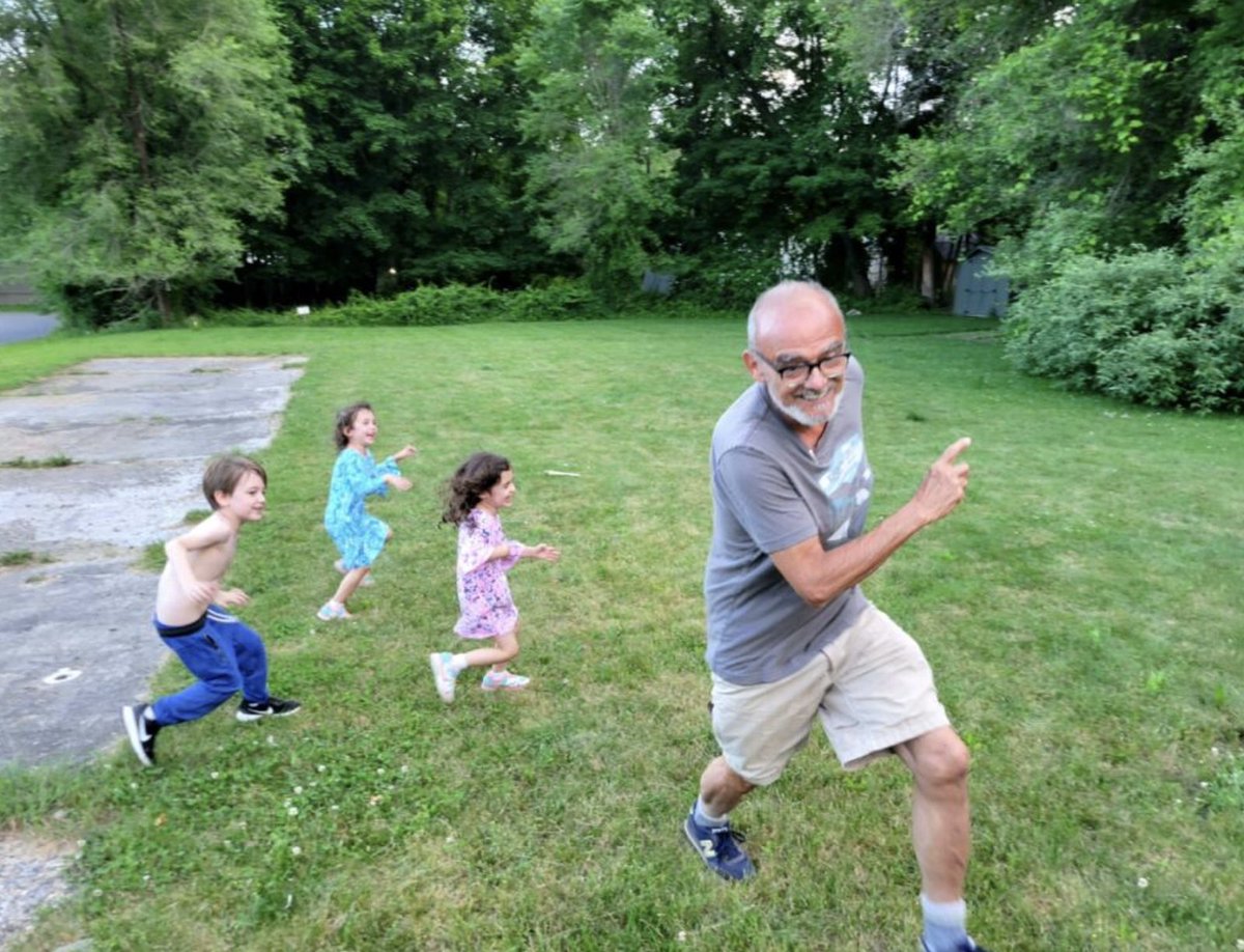 CobaltStages's tweet photo. Alex being chased by young clients. ๐ #cobaltstages #cobaltstages #alexfernbach https://t.co/Gqk4qjBwoR