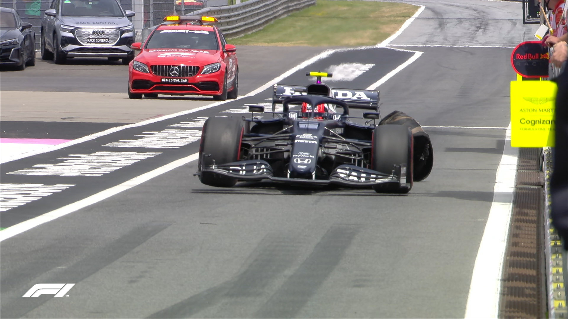 Formula 1 Gasly Suffered A Puncture In The Opening Lap Tangles And Limps Back To The Pits The Alphatauri Driver Is Out Of The Race Styriangp F1 T Co Smty5yxljk