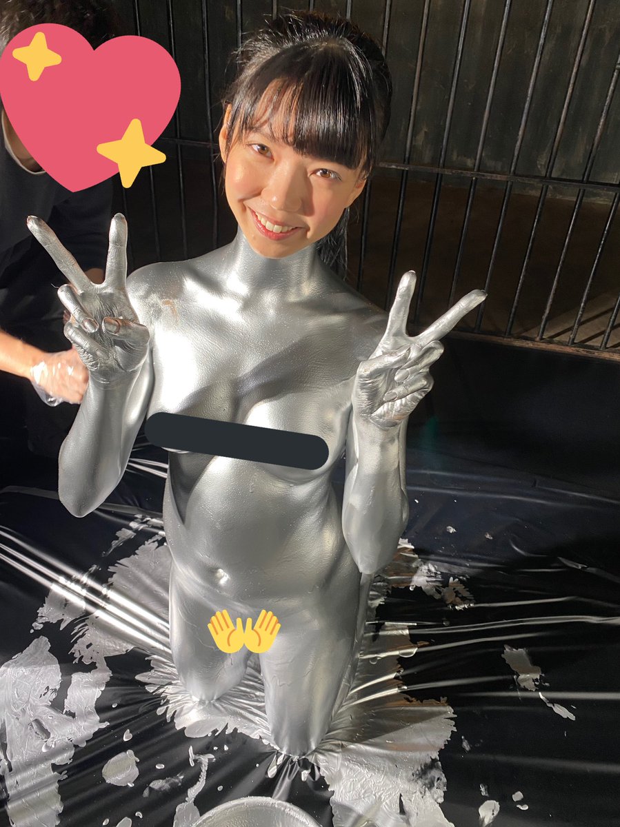 HanaiShizuku's tweet photo. バミューダさんで銀粉で軟体したときの☺️🌷💗
はじめてのキラキラ、難しかったけどたのしかったぁ🌷💗
いっぱい見て欲しいなぁ✨ https://t.co/s2GKf16Eeb