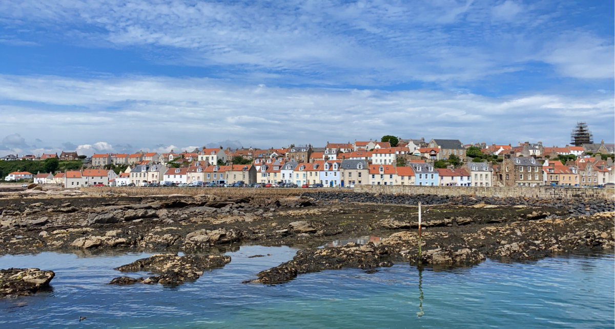 jjl_jjl's tweet image. #infinitypool #pittenweem #bathingpool #athomeheisatourist #travel #Fife #Scotland #fishinglife #fishingboat #PictureThis #youcouldlivehere #beach #outdoor #sundayvibes #summertime