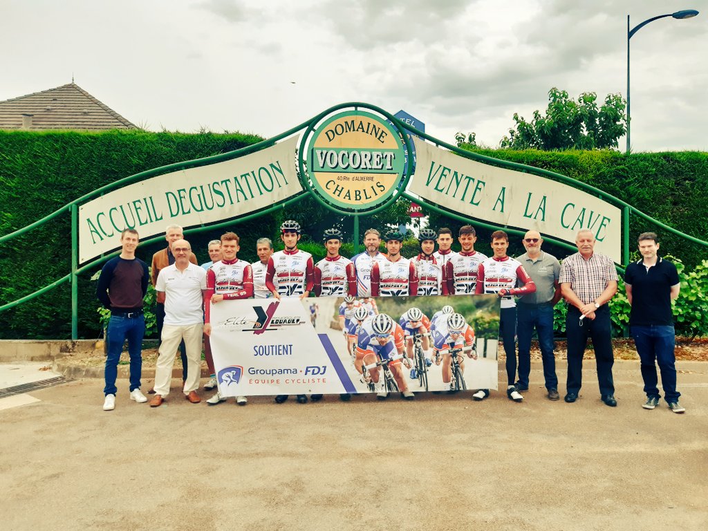Les partenaires du team Elite Restauration-Remorques Louault, VC Toucy <a href="/GroupamaPVL/">Groupama Paris Val de Loire</a>, Cmypub, Oxo89,  réunis au domaine Vocoret à Chablis pour une sortie vélo de 45km dans les coteaux du Chablisien. <a href="/GroupamaFDJ/">Équipe Cycliste Groupama-FDJ United</a> <a href="/JeremMaison/">Jérémy Maison</a>