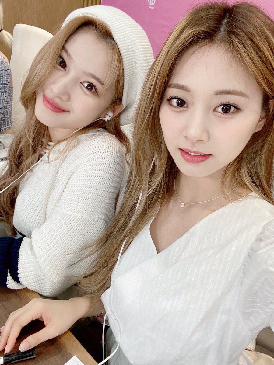 bewithmiu's tweet photo. satzu said june is our month https://t.co/cJk5s0Fa9V
