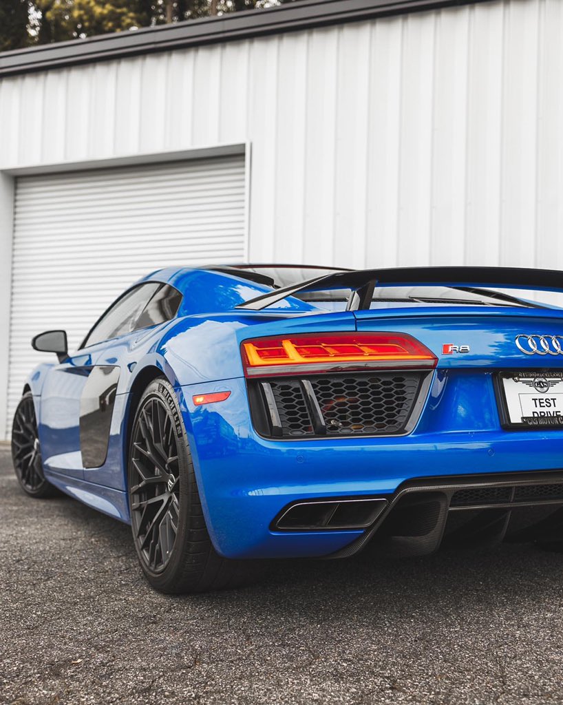 carpxrnpicx's tweet photo. R8 https://t.co/AcxRi2y0HI